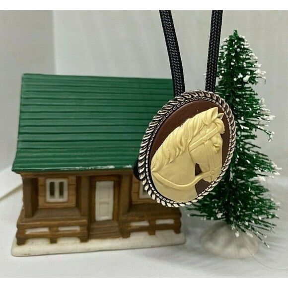 Western Pony White Horse Cameo Rope Pendant Necklace Bolo Lariat Tie Concho Mens - Picture 5 of 10